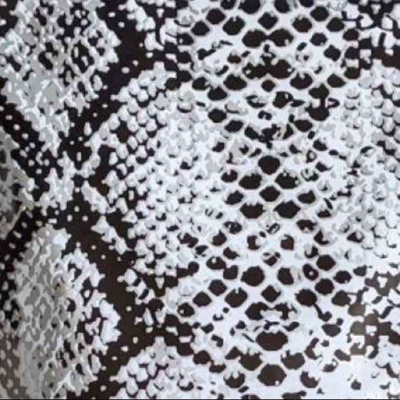 50 10X13 Poly Mailers Snake Print PRICE IS FIRM - Picture 6 of 7